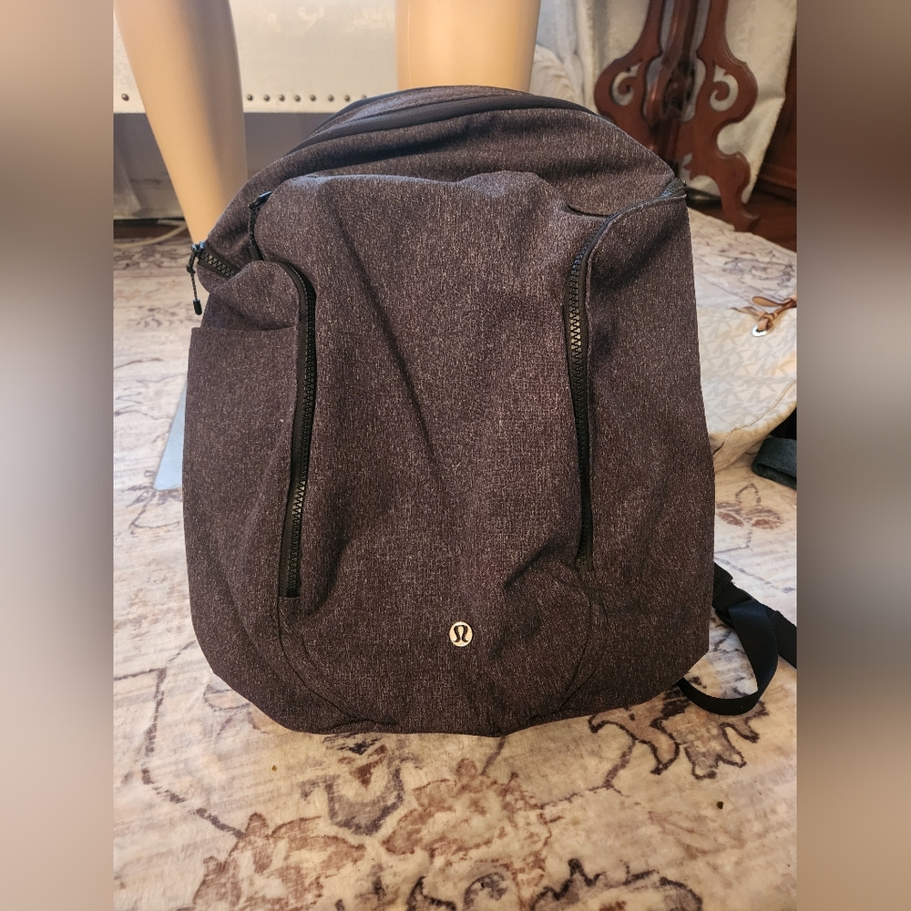 Lululemon Gray Define Backpack - image 4